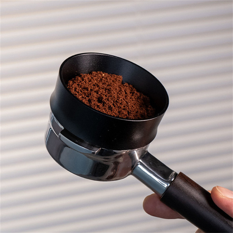 Dosing Funnel Ring - 8 Mıknatıslı, Dökülme Önleyici Kahve Dozajlama
